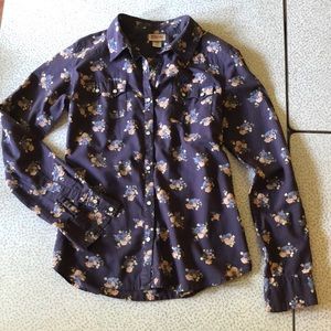 Mossimo Supply Co. Navy/flowered cowgirl 🤠 shirt